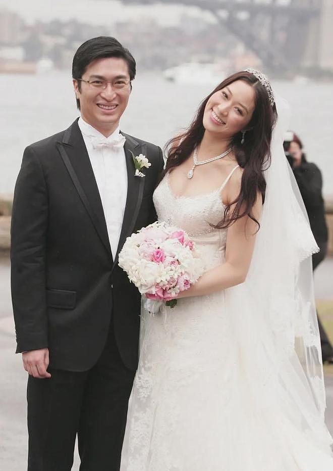 42岁徐子淇不装了!高调上Vogue封面,千亿儿媳要变“当家主母”(组图) - 22