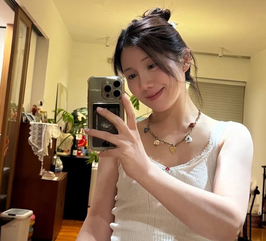 前妻开撕黄景瑜！曝男方有脏病、和顶流的孩子保住了，热巴又躺枪（组图） - 2