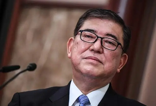 搬入“凶宅”159天，日本首相辞职了（组图） - 4