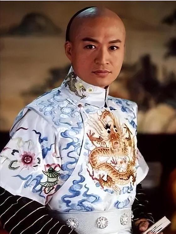 万千惠再卷旋涡 ，贵圈5对老少配各有争议，是真爱还是另有所图？（组图） - 44
