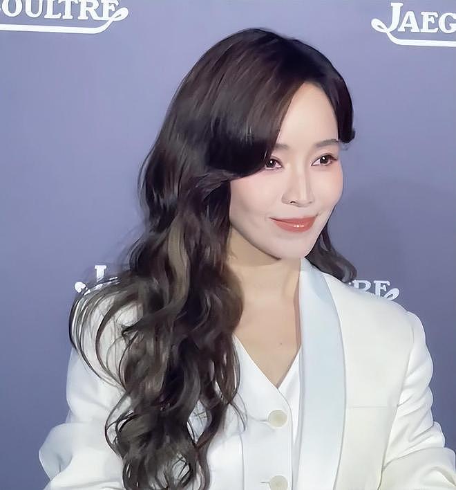 上海这一夜，妖艳四射的章子怡和李沁，败给了笑不露齿的陈慧琳（组图） - 8