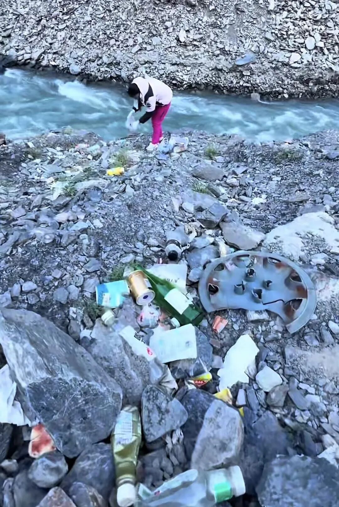 新疆旅游现状，痛心……（组图） - 55