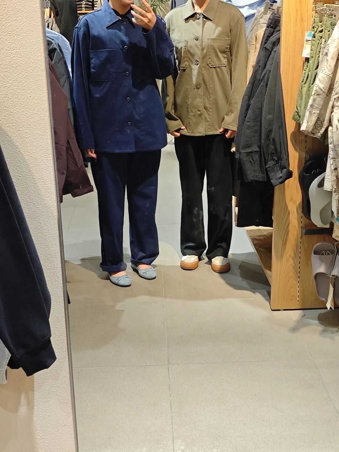 一秒穿回60年代？无印良品秋季新款被指设计“大翻车”！网友：这是要凭票购买？（组图） - 1