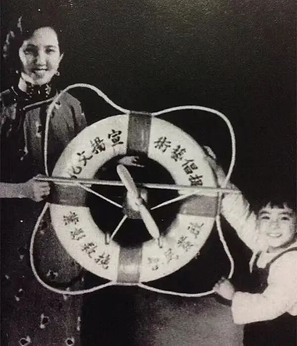 TVB知名女星去世！爸爸娶两个妻子，家族改变中国电影圈（组图） - 32