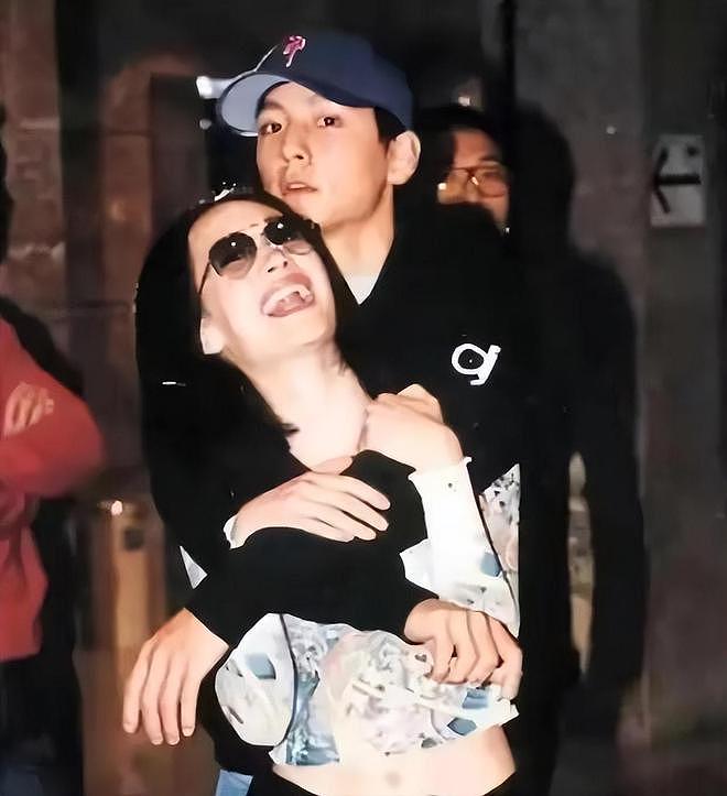 事实证明,被称为“全香港梦中情人”的李美琪,已走上另一条路(组图) - 1