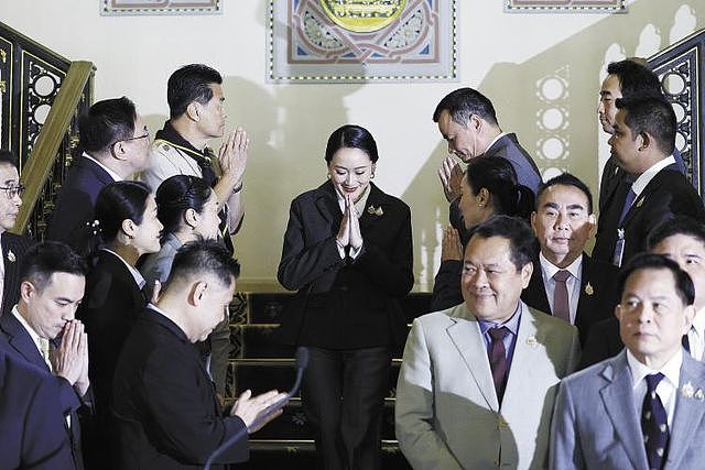 泰国前总理他信入狱，女总理下台，新总理上任，有什么幕后交易？（组图） - 4