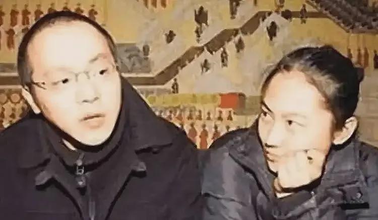 55岁窦唯已迁居阿那亚多年，骑电动车，买菜砍价，生活过得惬意（组图） - 12