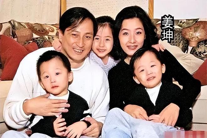 万千惠再卷旋涡 ，贵圈5对老少配各有争议，是真爱还是另有所图？（组图） - 38
