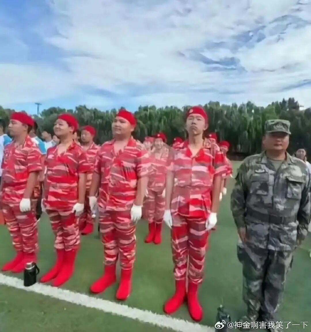 【爆笑】同事在群里要求我请大家喝奶茶…？哈哈哈每天一个职场心眼子get（组图） - 26
