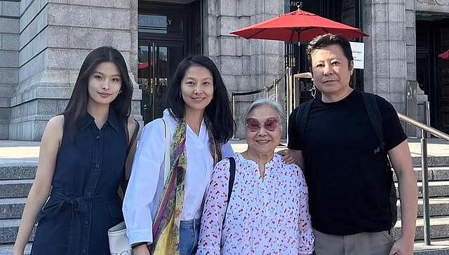 老戏骨祖孙三代炫耀在美生活，声称我奋斗我享受，如今回中国生活（组图） - 8