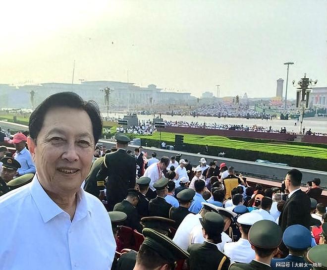 93阅兵刚结束,73岁的唐国强就因一条动态,实现了“口碑暴涨”(组图) - 1