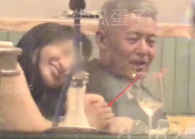 那英老公出轨疑似早有预兆!不停倒数她回家时间,难怪敢带回别墅(组图) - 3