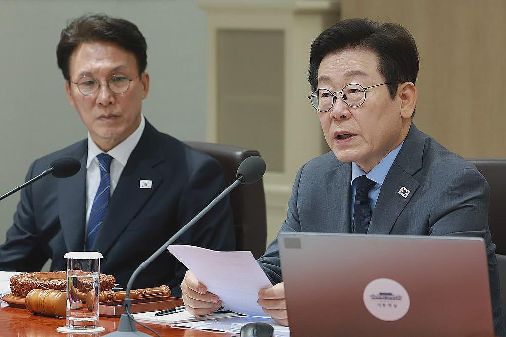李在明要求制裁反华集会，批评参与者试图恶化关系（图） - 1
