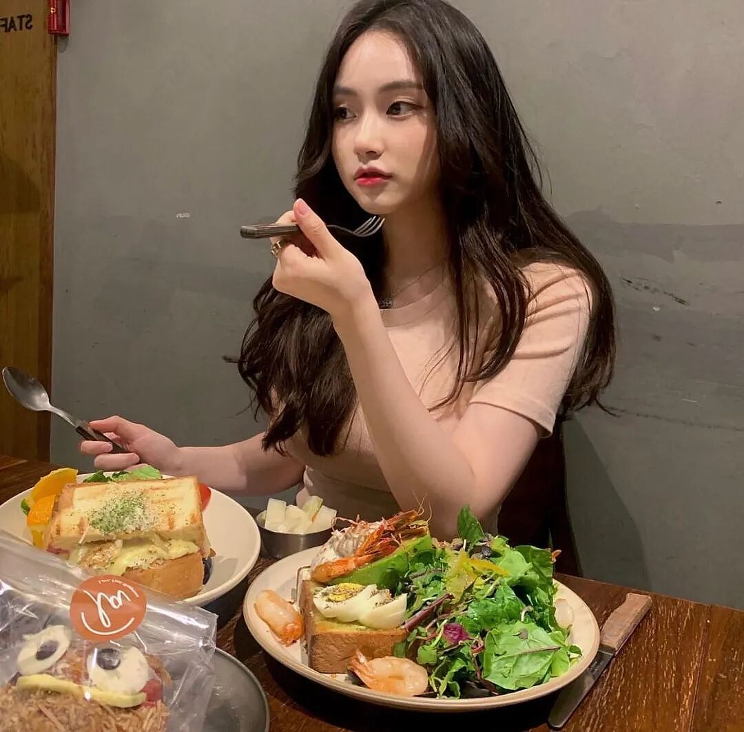 【美女】小姐姐身高154厘米,娇小萝莉型曲线,顶不住(组图) - 6