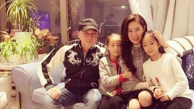 万千惠再卷旋涡 ，贵圈5对老少配各有争议，是真爱还是另有所图？（组图） - 39