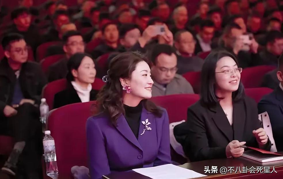 千亿豪门郑志刚退出家族产业拍短剧，港圈三代与内地豪二代大不同（组图） - 12