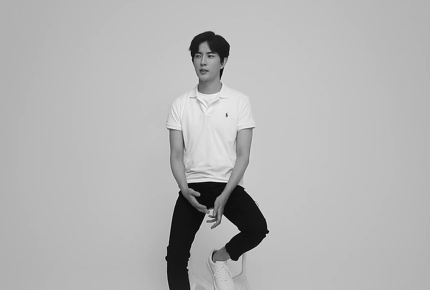 于朦胧确认坠楼身亡！原生家庭幸福父母恩爱，姥姥妈妈支持他事业（组图） - 1