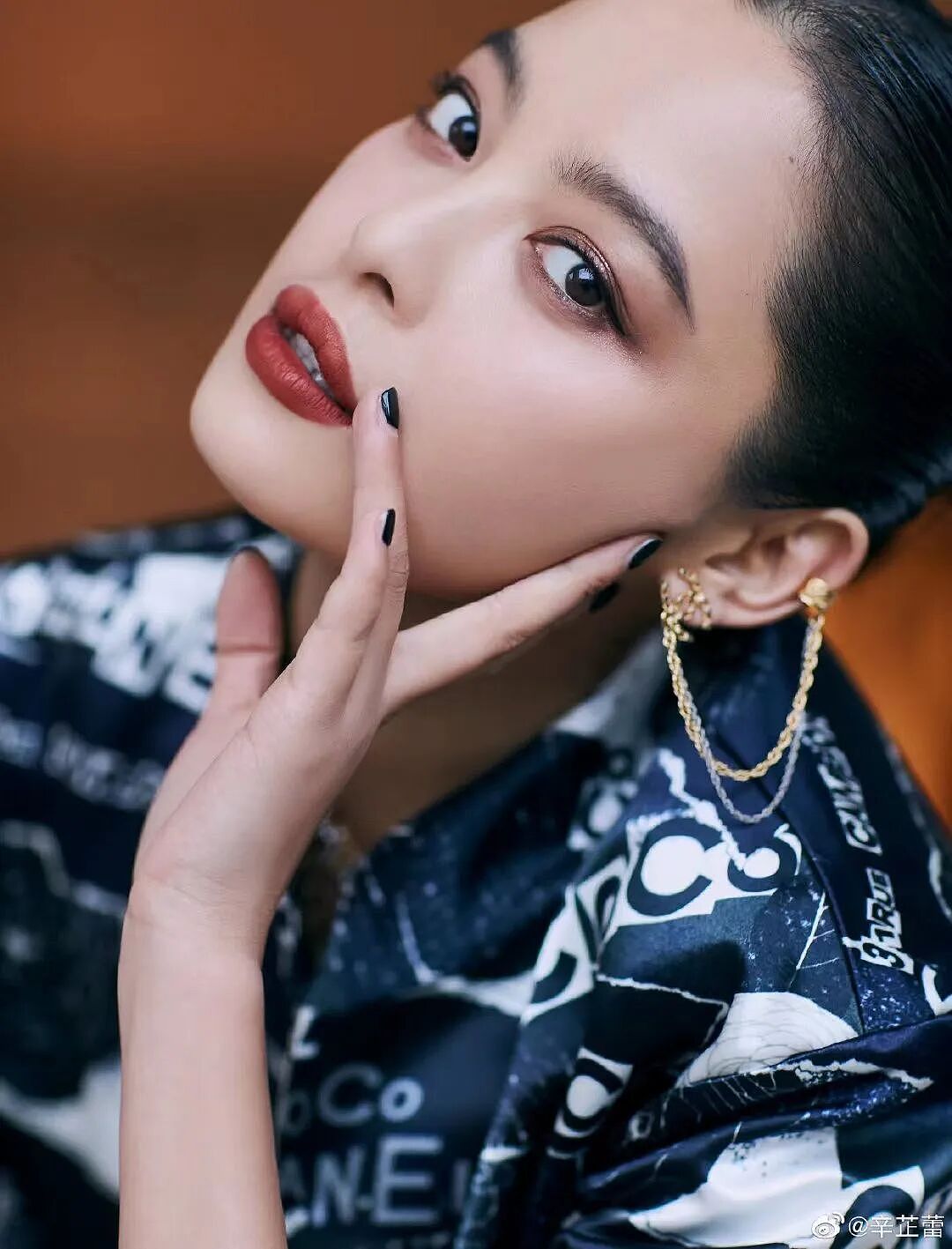 【社交】恭喜辛芷蕾！这个“把野心写在脸上”的女人，背后的成长经历首次曝光（组图） - 1
