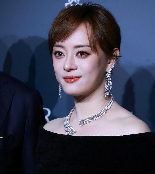 当42岁孙俪与63岁杨紫琼站在一起，我才明白什么叫“顶级自律”（组图） - 6