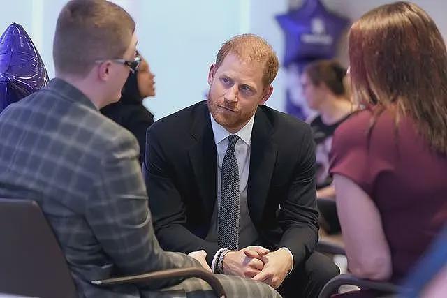 凯特王妃高调复出,复工前夜秘密见顾问....(组图) - 3