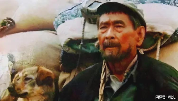 1993年老人带狗参演谢晋电影《老人与狗》，拍完后，人与狗皆枪毙（组图） - 4