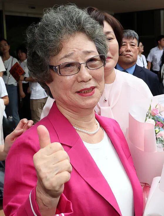被性侵时咬掉施暴者一截舌头，却被判监禁比施暴者还久？！60年后，她才终获无罪…（组图） - 1