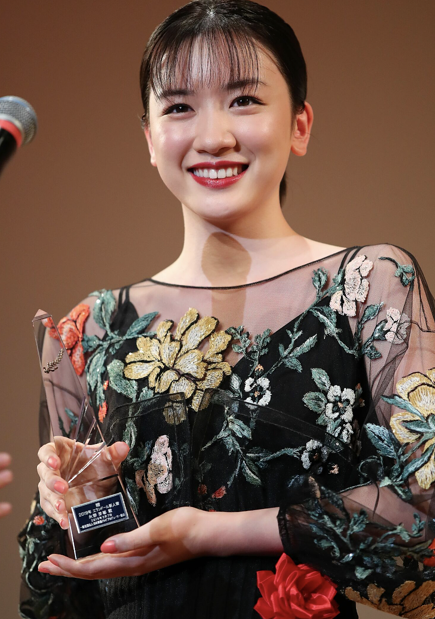 坂口健太郎被曝三角恋?与女友同居还和永野芽郁秘恋,回应引爆日网!(组图) - 16