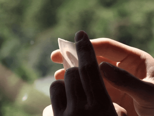 一位江西男生做的裙子，全球仅15件，女明星们抢着穿（组图） - 8