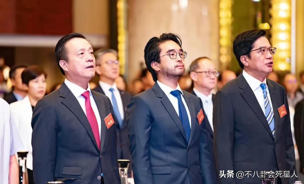 千亿豪门郑志刚退出家族产业拍短剧，港圈三代与内地豪二代大不同（组图） - 7