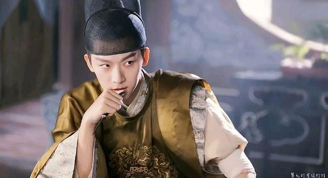 考古张晚意:中产家庭出身的资源咖?(组图) - 18