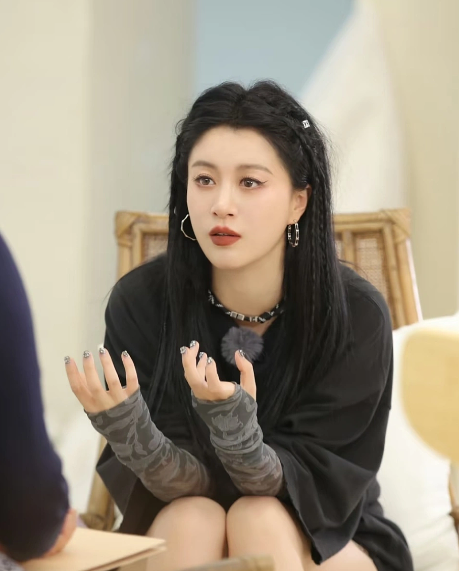 热搜爆了！女演员官宣离婚（组图） - 2