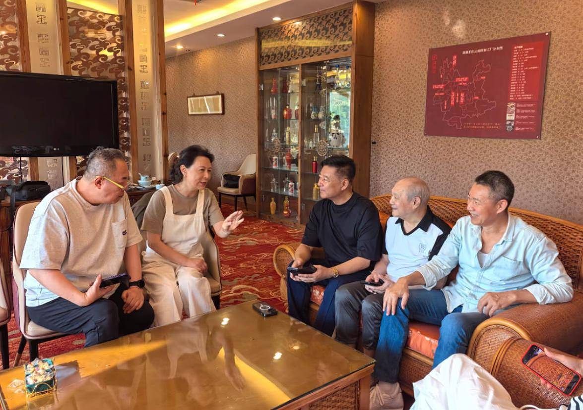 北电78明星班相聚，张铁林变化大，有2人已去世（组图） - 7