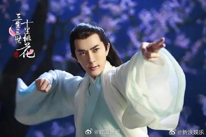 “嗯嗯我在听”，微博自动回复还在，他却再也回不了，于朦胧坠楼热搜爆了，网友没有等来反转（组图） - 1