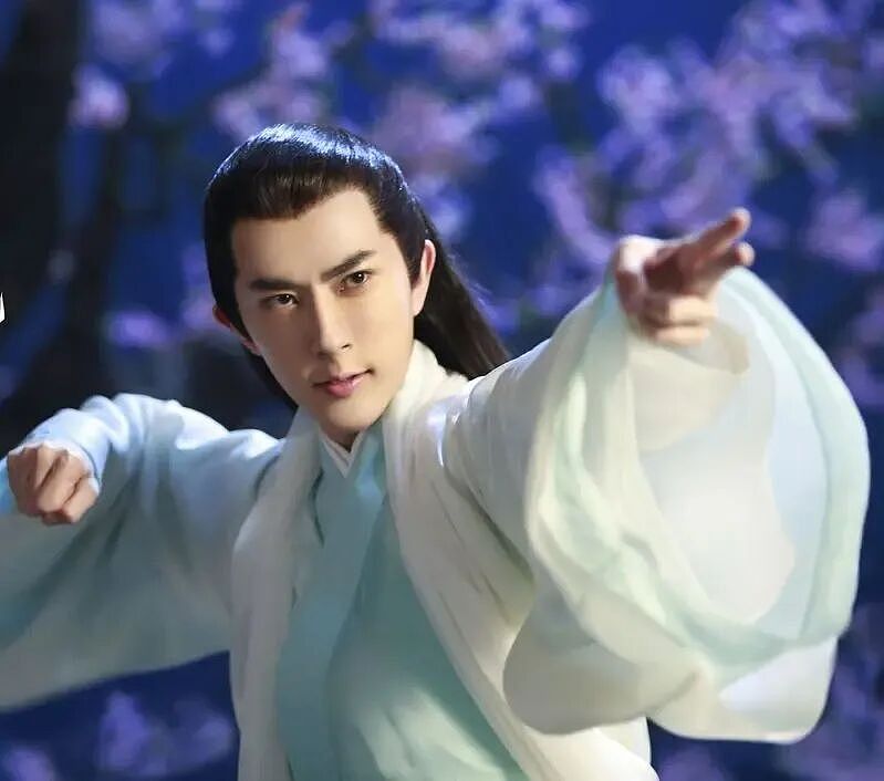 知名华人男星坠楼身亡,年仅37岁!刚和好友吃完饭,最后露面照片曝光(组图) - 1