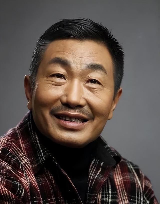 68岁老戏骨应聘保安被拒,原因曝光太扎心,给所有中老年人提了醒(组图) - 5
