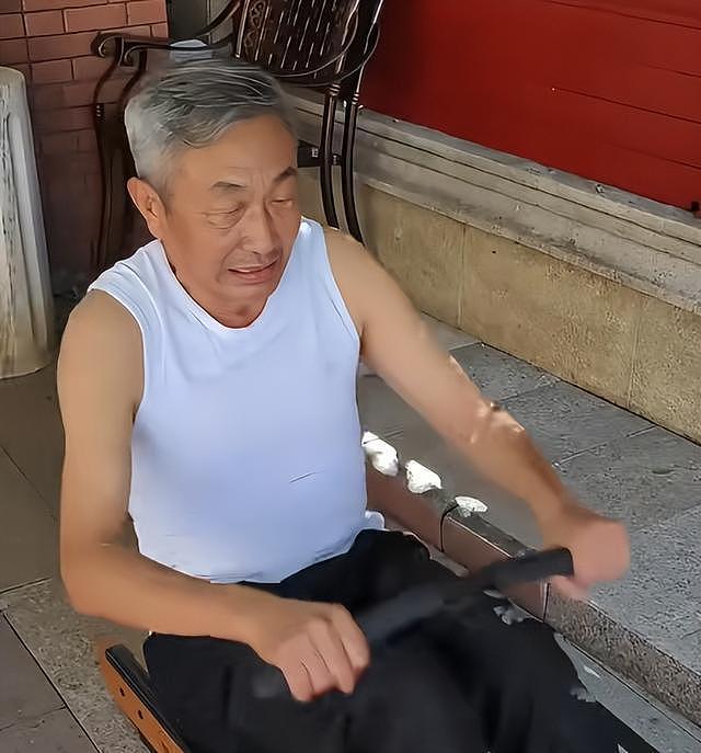 68岁老戏骨应聘保安被拒,原因曝光太扎心,给所有中老年人提了醒(组图) - 24