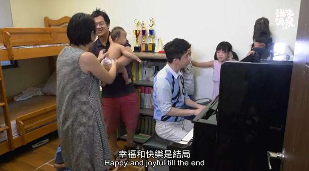 40岁全职妈妈10年连生6胎，为省钱厕所产子，公婆哭求：别再生了！（组图） - 22