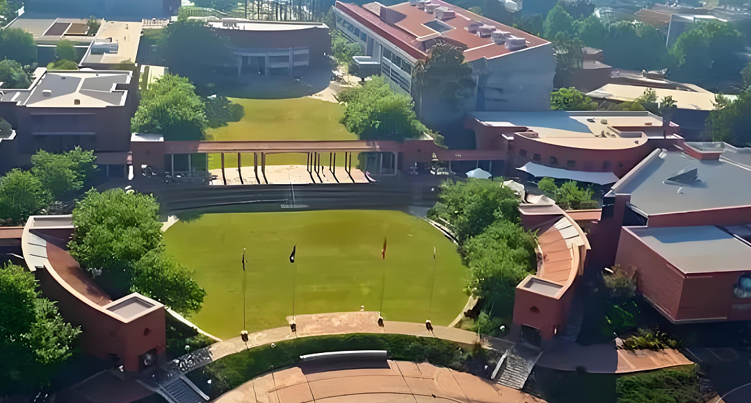 就业率95%+移民加分!这所澳洲大学才是真正的“潜力股”!(组图) - 1