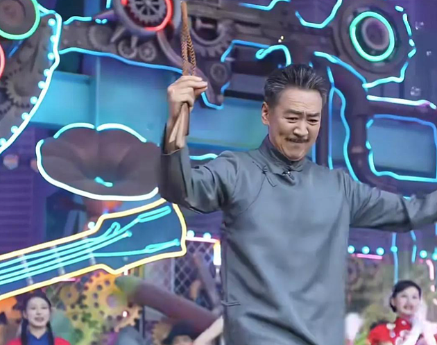 明星于朦胧坠亡的背后,揭开了娱乐圈生存最残酷的一幕…(组图) - 12