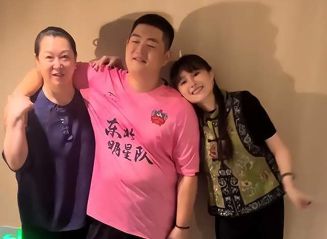 赵本山英名难保？儿子办东北明星赛，师兄弟跪捧，全是人情世故（组图） - 22
