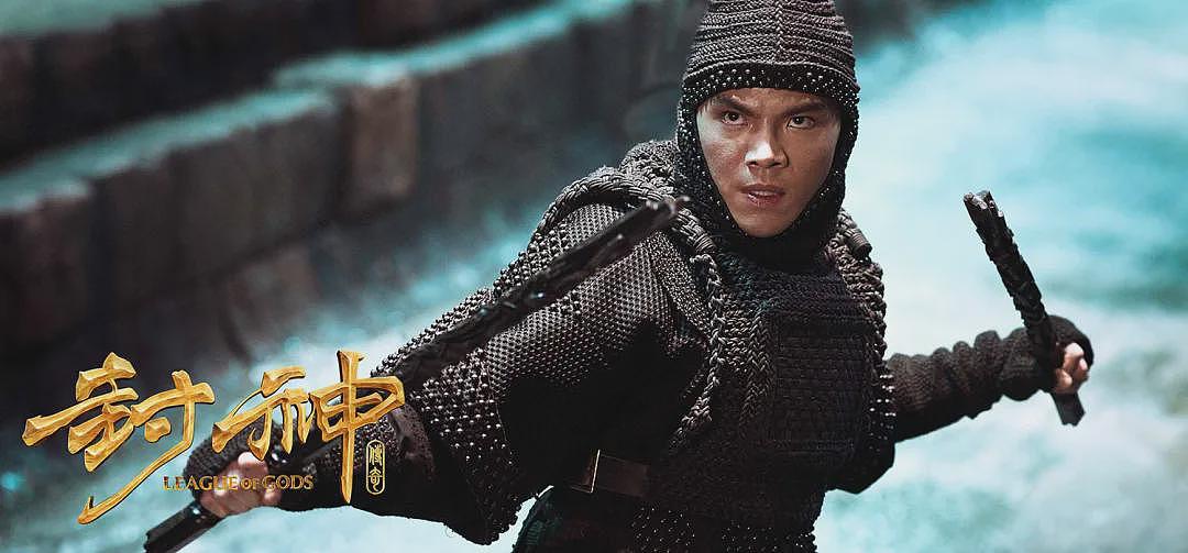 “富婆闺蜜圈”，399元就能进？向太网上直播轻松圈钱（组图） - 6