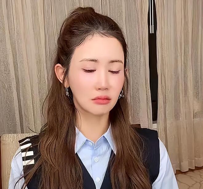 韩星李多海直播被嘲换头,短短半年判若两人,粉丝直言无法接受(组图) - 4
