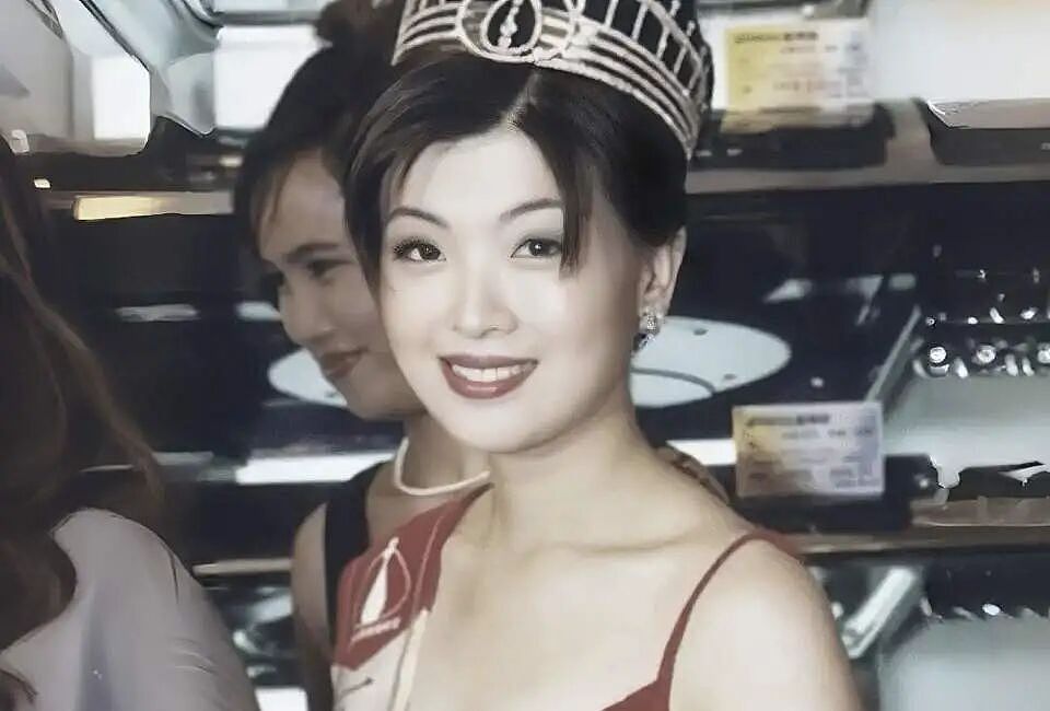 香港知名女星正在协议离婚，遭老公赶出豪宅，靠借款维持生活（组图） - 6