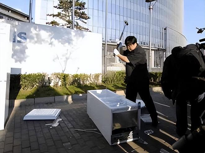 罗永浩持续硬刚西贝！悬赏10万买证据，于东来发声力挺贾国龙（组图） - 15