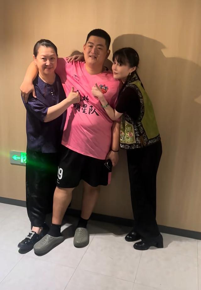 足球赛炸出隐形富豪！赵本山儿子喊遍黑吉辽，一掷千金只为快乐？（组图） - 9
