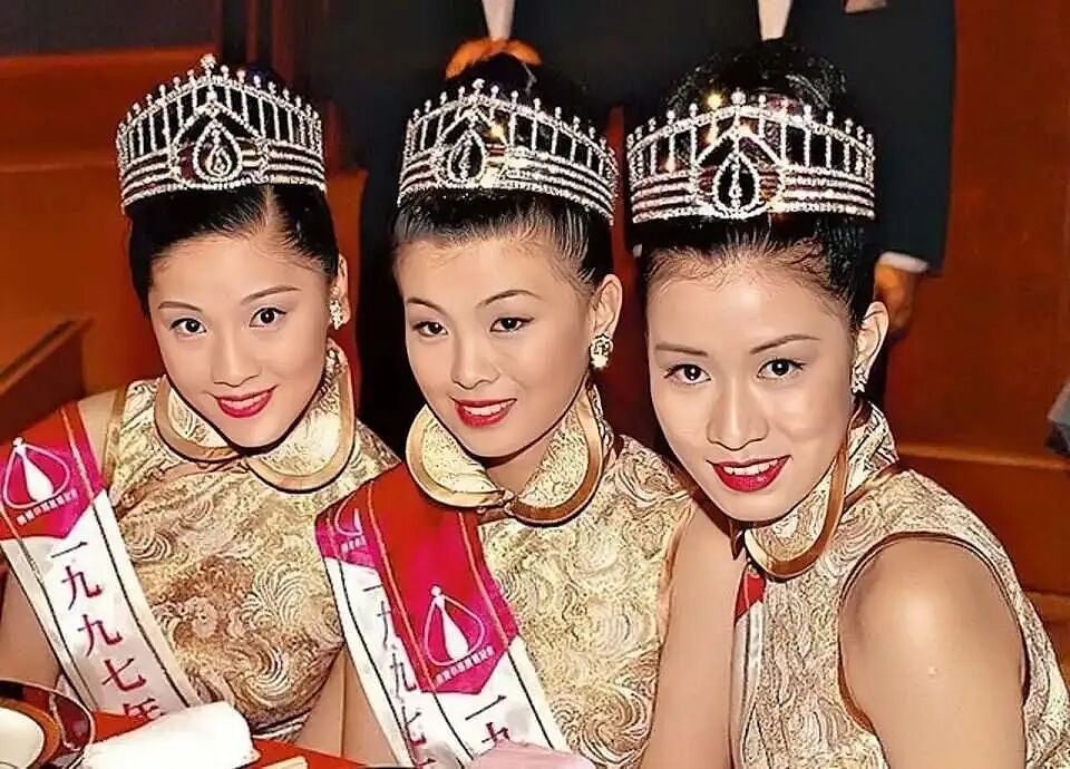 香港知名女星正在协议离婚，遭老公赶出豪宅，靠借款维持生活（组图） - 9