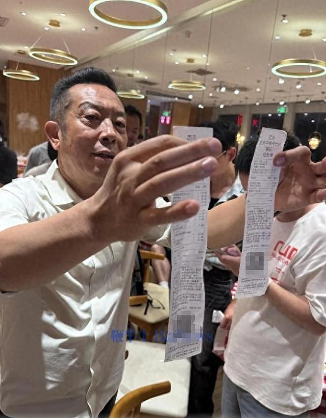 罗永浩持续硬刚西贝！悬赏10万买证据，于东来发声力挺贾国龙（组图） - 4