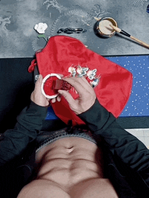 男色经济,正围猎女性欲望(组图) - 12
