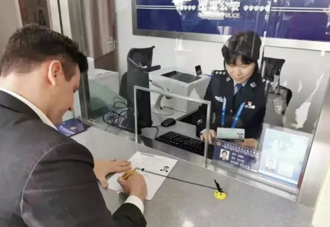 正在严查!澳洲华人持中国护照回国,入住酒店后突然被警方找上门!已有人遭重罚…(组图) - 3