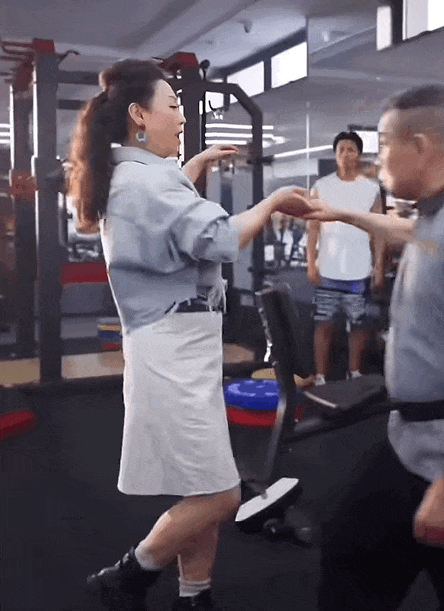 你看不上的“霸总”短剧，正在掏空父母的钱包（组图） - 17